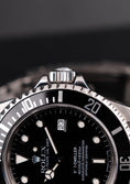 Cargar la imagen en la vista de la galería, Rolex Sea-Dweller 4000, LC100 16600 Box + og. Papiere
