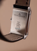 Load image into Gallery viewer, Jaeger-LeCoultre Reverso Classique Q2538420 Original Papiere SERVICED
