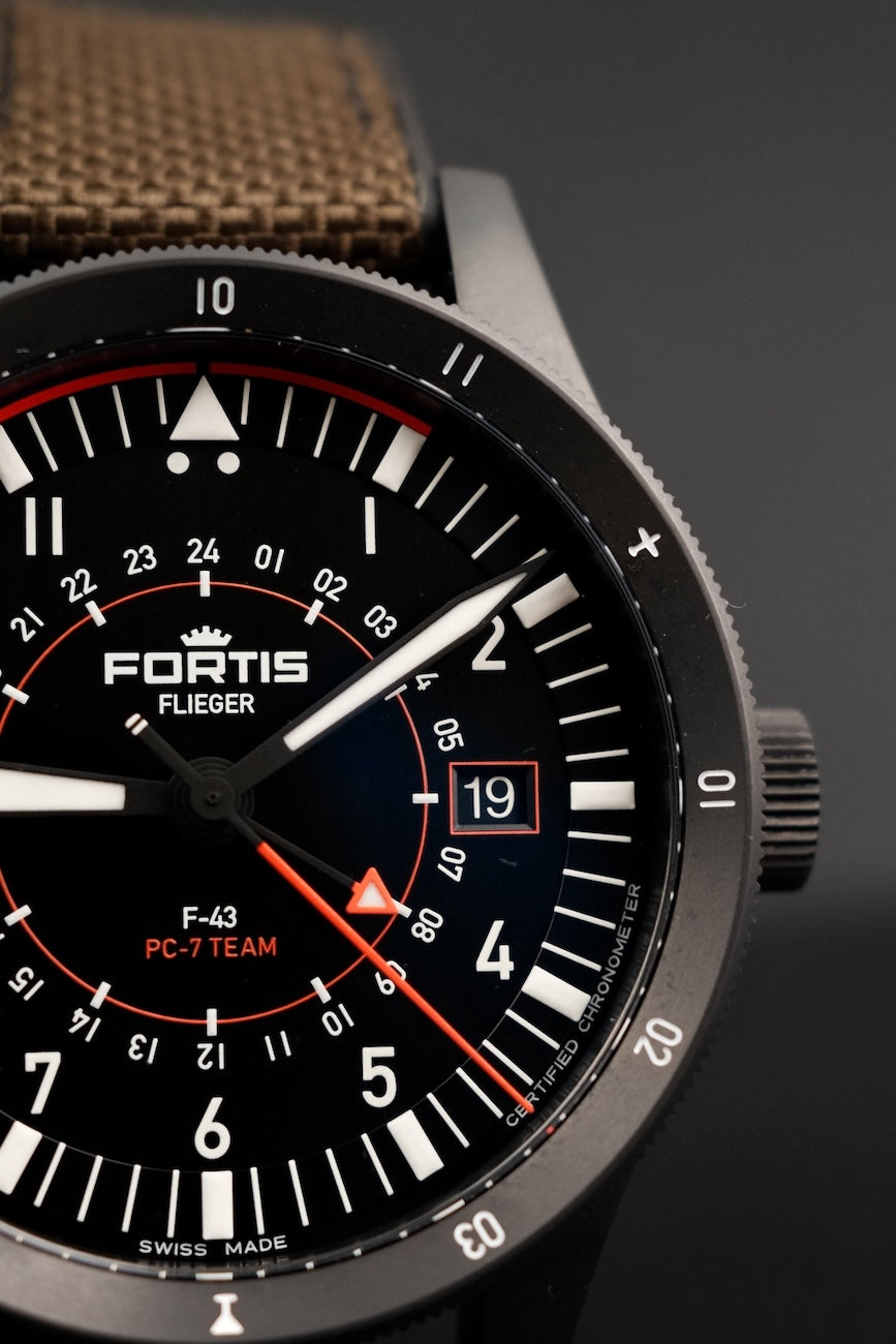 Fortis Flieger F-43 Triple GMT PC-7 F42600004 Box + og. Papiere Limited Edition x/100, German Delivered