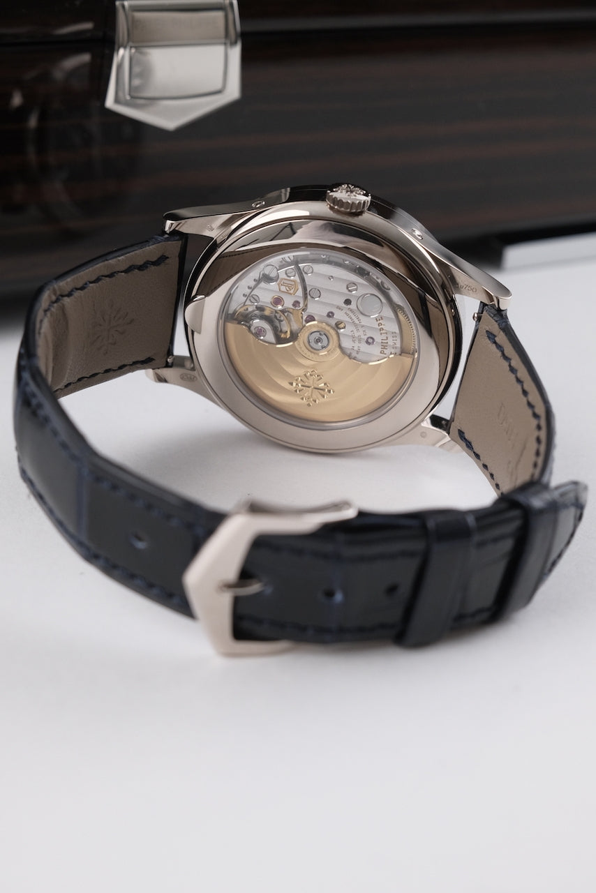 Patek Philippe Annual Calendar Blue Baguette Diamond Dial 5396G-017 - Detailansicht 7