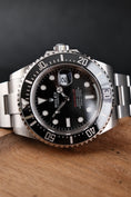 Bild in Galerie-Betrachter laden, Rolex Sea-Dweller 126600 - Detail view 3
