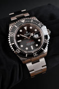 Bild in Galerie-Betrachter laden, Rolex Sea-Dweller 126600 - Main product image
