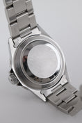 Bild in Galerie-Betrachter laden, Rolex Submariner Date 16610 - Detail view 9

