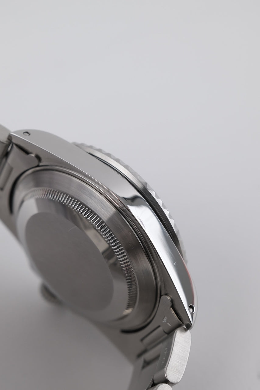 Rolex Submariner Date 16610 - Detail view 5