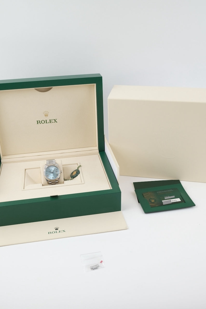 Rolex Day-Date 40  228236 - Papers and documentation