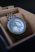Load image into Gallery viewer, Breitling Navitimer GMT 41 A32310171C1A1 - Detailansicht 1
