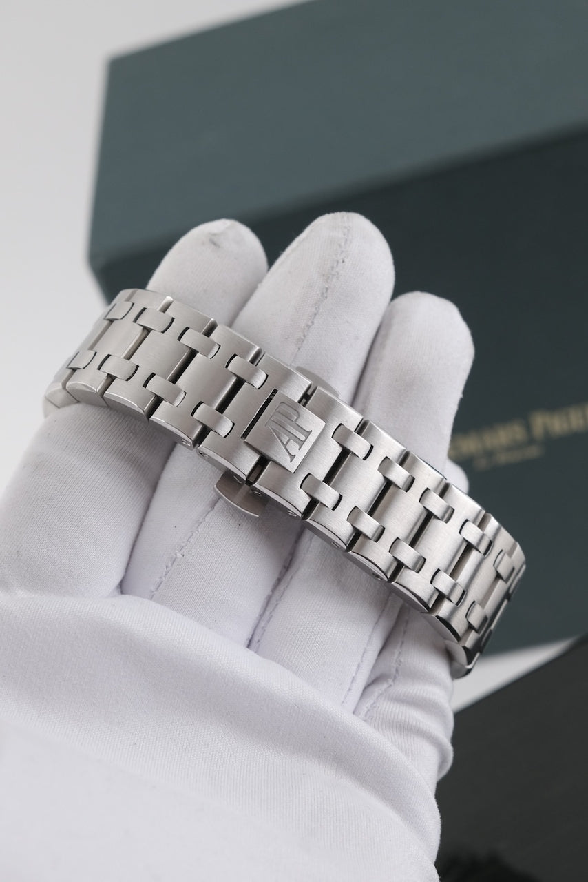 Audemars Piguet Royal Oak Offshore 26237ST.OO.1000ST.01.A - Detail view 7