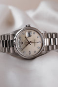 Carica l'immagine nel visualizzatore della galleria, Rolex Day-Date 36 18239 - Main product image

