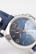 Load image into Gallery viewer, Panerai Luminor GMT PAM01033 - Detailansicht 2
