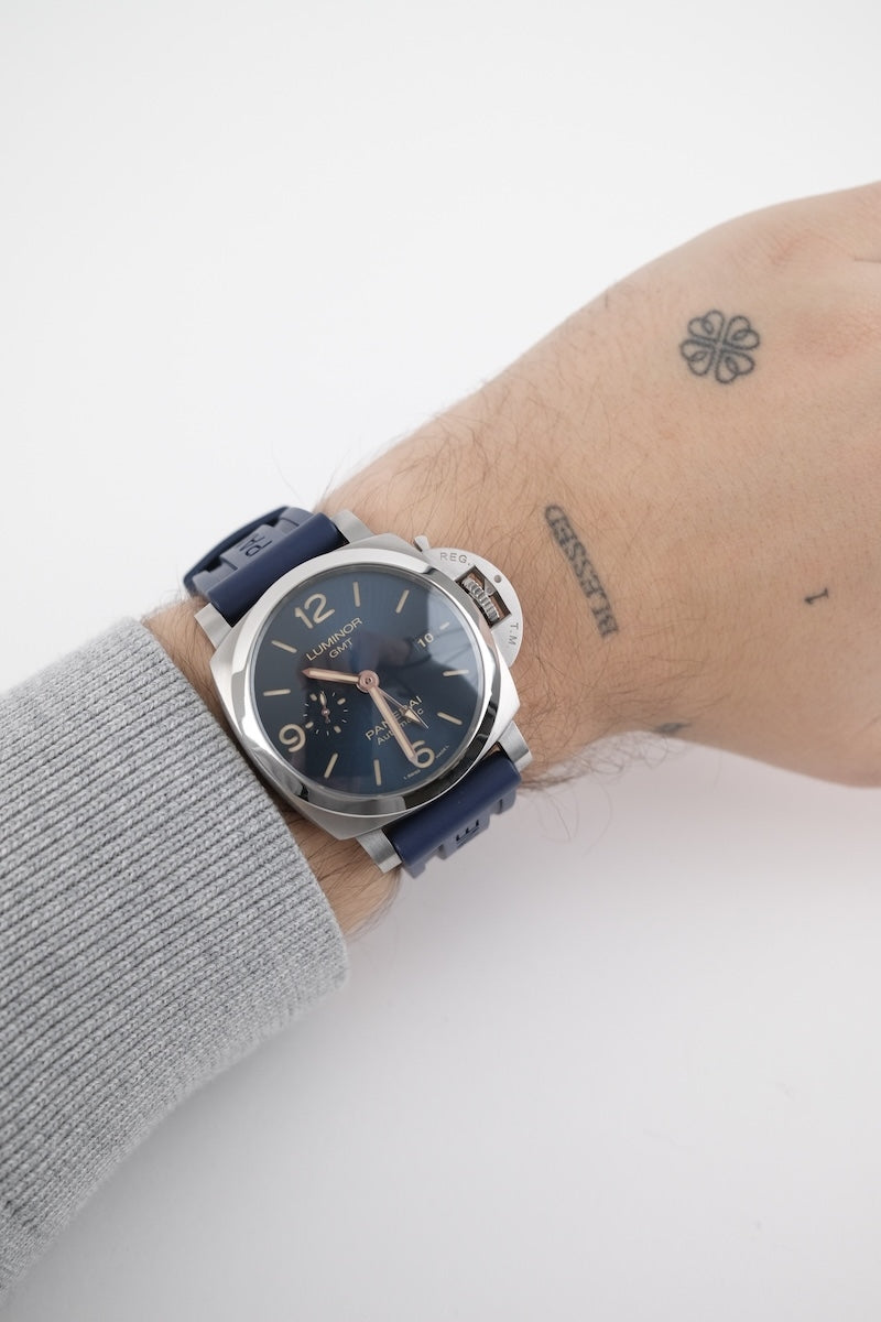 Panerai Luminor GMT PAM01033 - Detailansicht 11