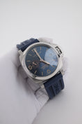 Load image into Gallery viewer, Panerai Luminor GMT PAM01033 - Detailansicht 4
