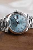 Carica l'immagine nel visualizzatore della galleria, Rolex Day-Date 40 228206 - Detailansicht 7
