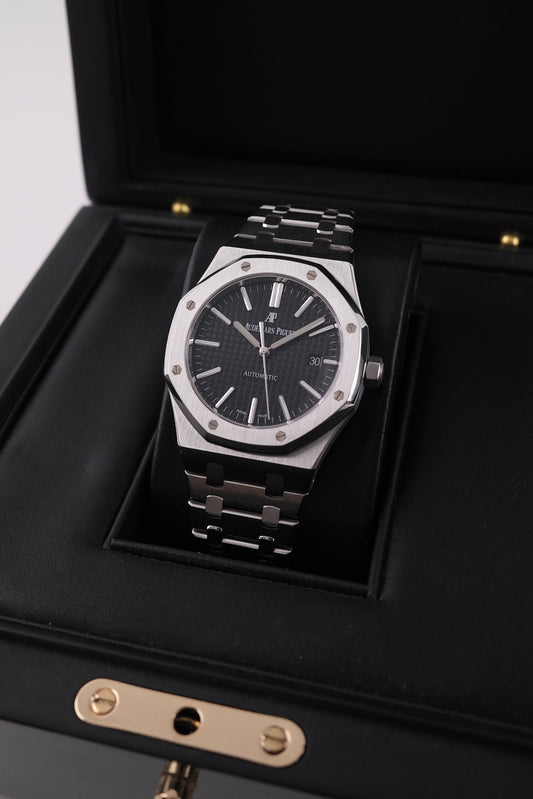 Audemars Piguet Royal Oak Selfwinding 15400ST - Detailansicht 1