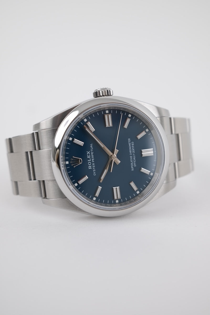 Rolex Oyster Perpetual 36 126000 - Detail view 3