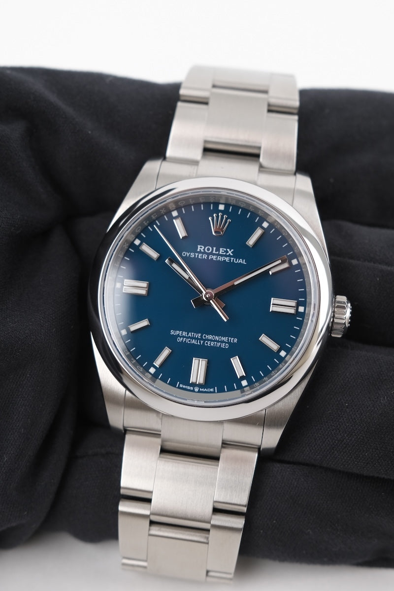 Rolex Oyster Perpetual 36 126000 - Detail view 5