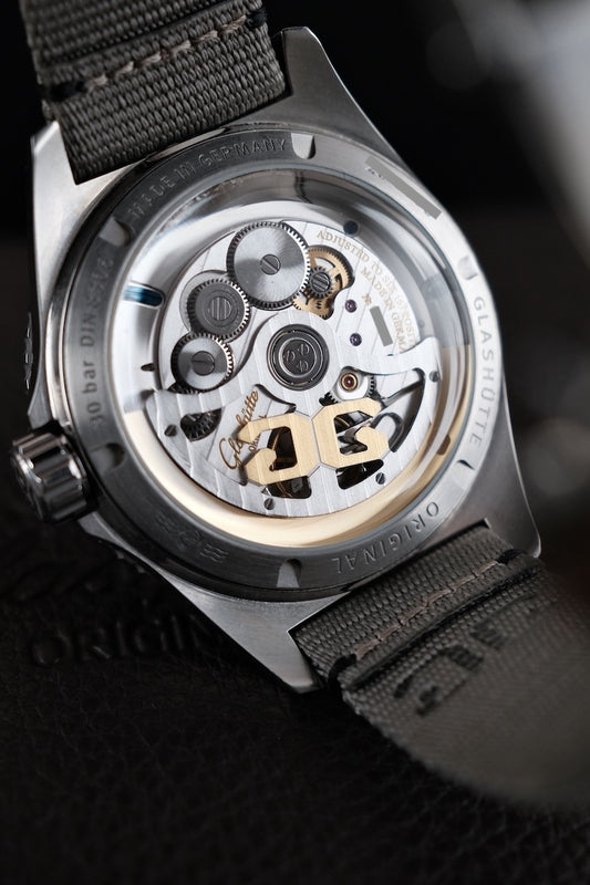 Glashütte SeaQ Panoramadatum 1-36-13-07-83-34 - Detail view 1