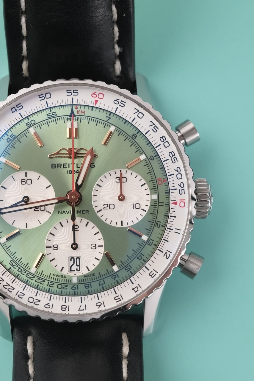 Breitling Navitimer 1 B01 AB0139211L1A1 - Detailansicht 2