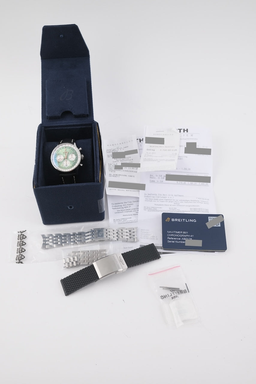 Breitling Navitimer 1 B01 AB0139211L1A1 - Papiere und oder Lieferumfang