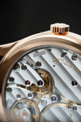 Load image into Gallery viewer, Patek Philippe Calatrava 6119R-001 - Detailansicht 1
