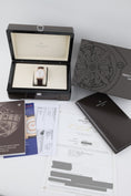 Load image into Gallery viewer, Patek Philippe Calatrava 6119R-001 - Papiere und oder Lieferumfang
