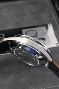 Bild in Galerie-Betrachter laden, Omega Speedmaster Moonwatch FOIS 31132403001001 - Detail view 5
