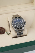 Cargar la imagen en la vista de la galería, Rolex Sea-Dweller Deepsea Stickered 116660 - Vista detallada 2
