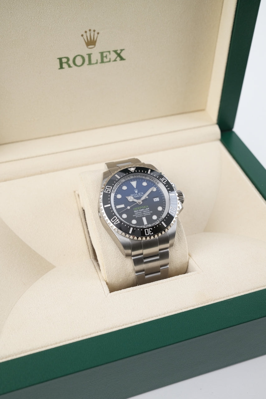 Rolex Sea-Dweller Deepsea Stickered 116660 - Vista detallada 11