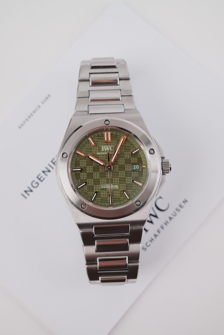 IWC Ingenieur Automatic 40 IW328908 - Detailansicht 3