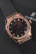 Carica l'immagine nel visualizzatore della galleria, Hublot Classic Fusion King Gold 542.OX.1181.RX - Detail view 3
