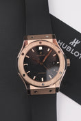Carica l'immagine nel visualizzatore della galleria, Hublot Classic Fusion King Gold 542.OX.1181.RX - Main product image
