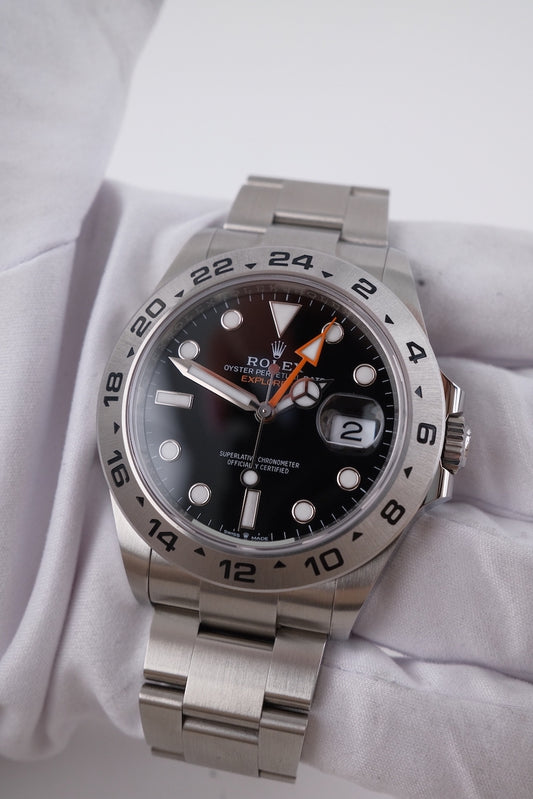 Rolex Explorer II 226570 - Thumbnail
