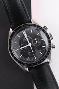 Bild in Galerie-Betrachter laden, Omega Speedmaster Professional Moonwatch 31032425001001 - Main product image
