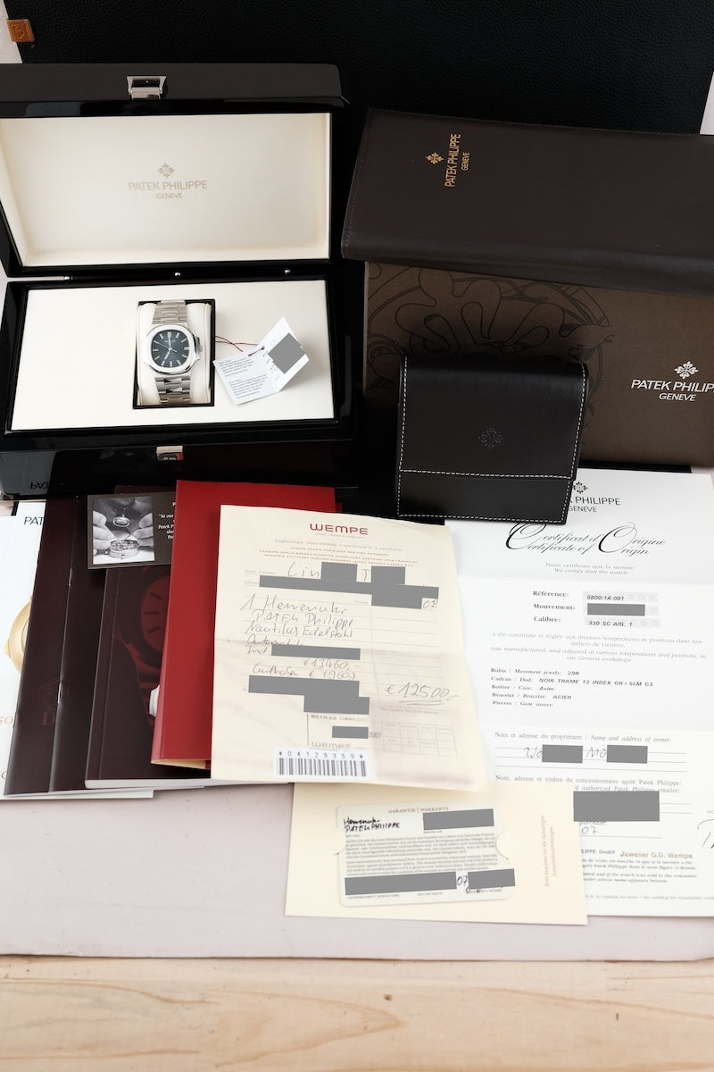 Patek Philippe Nautilus 5800/1A-001 - Papiere und oder Lieferumfang