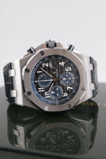 Bild in Galerie-Betrachter laden, Audemars Piguet Royal Oak Offshore Chronograph 26470ST.OO.A028CR.01 - Detail view 3
