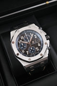 Bild in Galerie-Betrachter laden, Audemars Piguet Royal Oak Offshore Chronograph 26470ST.OO.A028CR.01 - Detail view 1
