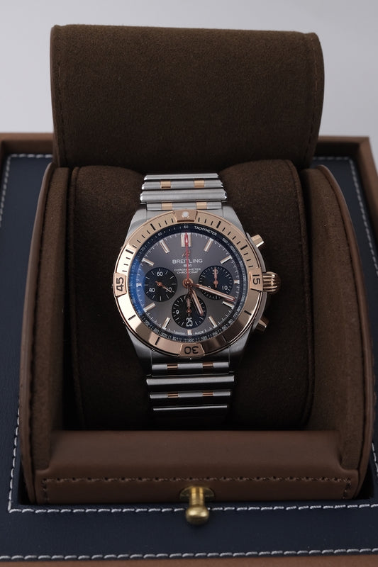 Breitling Chronomat B01 42 UB0134101B1U1 - Detail view 1