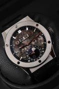 Bild in Galerie-Betrachter laden, Hublot Classic Fusion Aerofusion Moonphase 547.NX.0170.LR - Detailansicht 1
