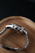 Carica l'immagine nel visualizzatore della galleria, Omega Speedmaster 321 "Ed White" 31130403001001 - Detail view 11
