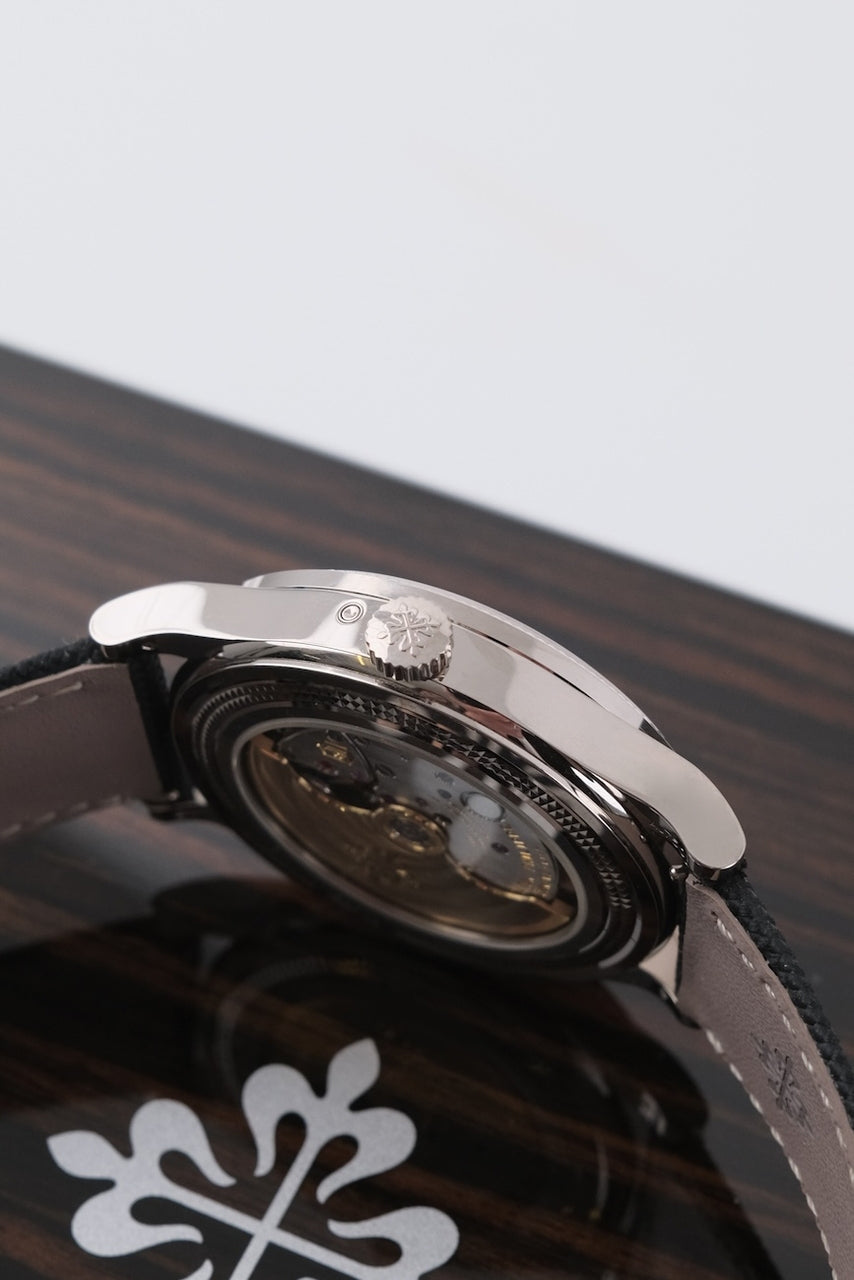 Patek Philippe Calendario Perpetuo 6159G-001 - Vista dettagliata 6