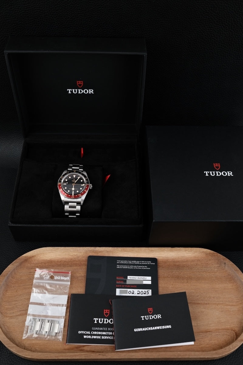 Tudor Black Bay 58 GMT 7939G1A0NRU - Papers and documentation