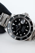 Carica l'immagine nel visualizzatore della galleria, Rolex Submariner Date 16610 - Detailansicht 6
