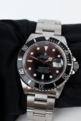 Carica l'immagine nel visualizzatore della galleria, Rolex Submariner Date 16610 - Thumbnail
