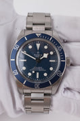 Cargar la imagen en la vista de la galería, Tudor Black Bay Fifty-Eight 79030B - Detail view 1
