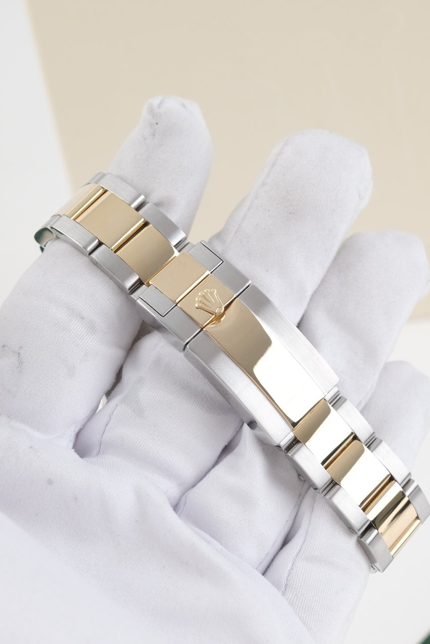 Rolex GMT-Master II 116713LN - Detail view 6