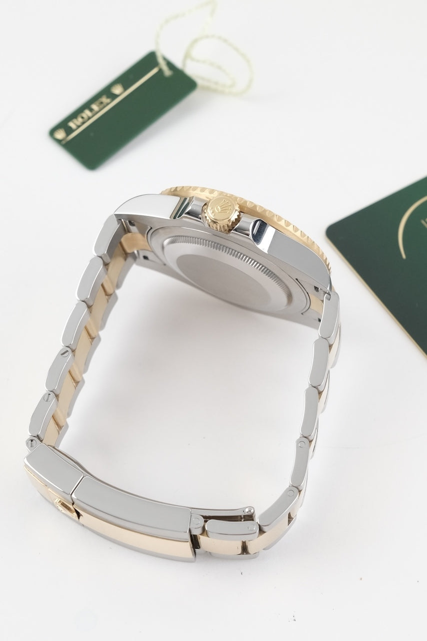 Rolex GMT-Master II 116713LN - Detail view 4