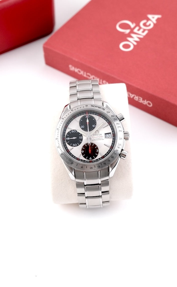 Omega Speedmaster Date 32113100 - Detail view 3