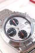 Bild in Galerie-Betrachter laden, Omega Speedmaster Date 32113100 - Detail view 1
