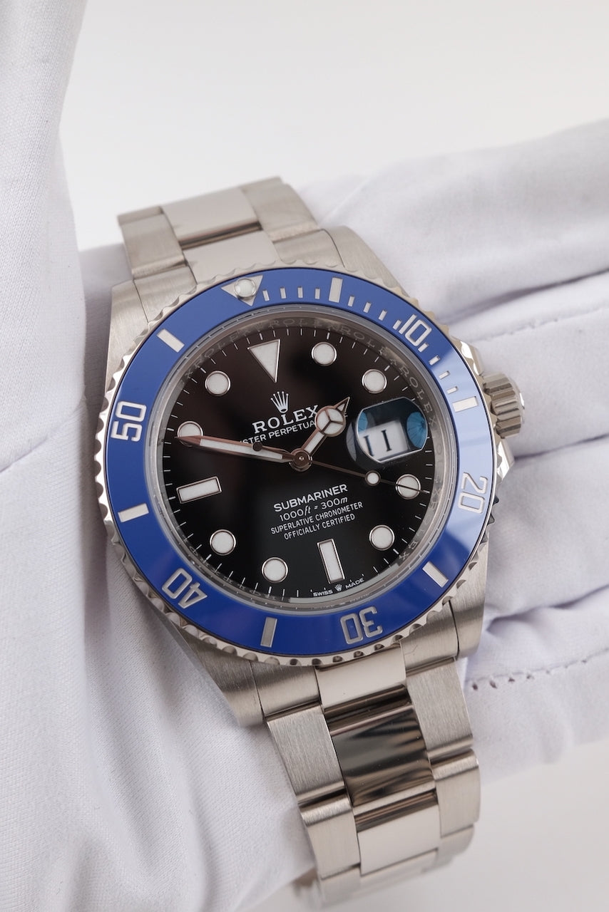 Rolex Submariner Date 126619LB - Detail view 4