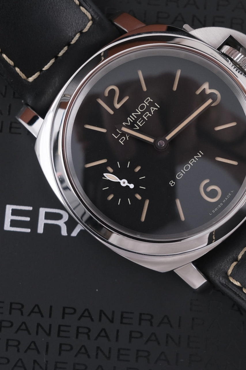 Panerai Luminor PAM00915 - Vista dettagliata 2