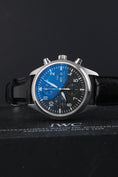 Charger l'image dans la visionneuse de la galerie, IWC Pilot Chronograph IW371701 - Thumbnail
